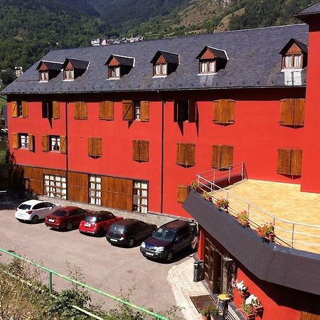 Hotel Hipic Вьелья Экстерьер фото