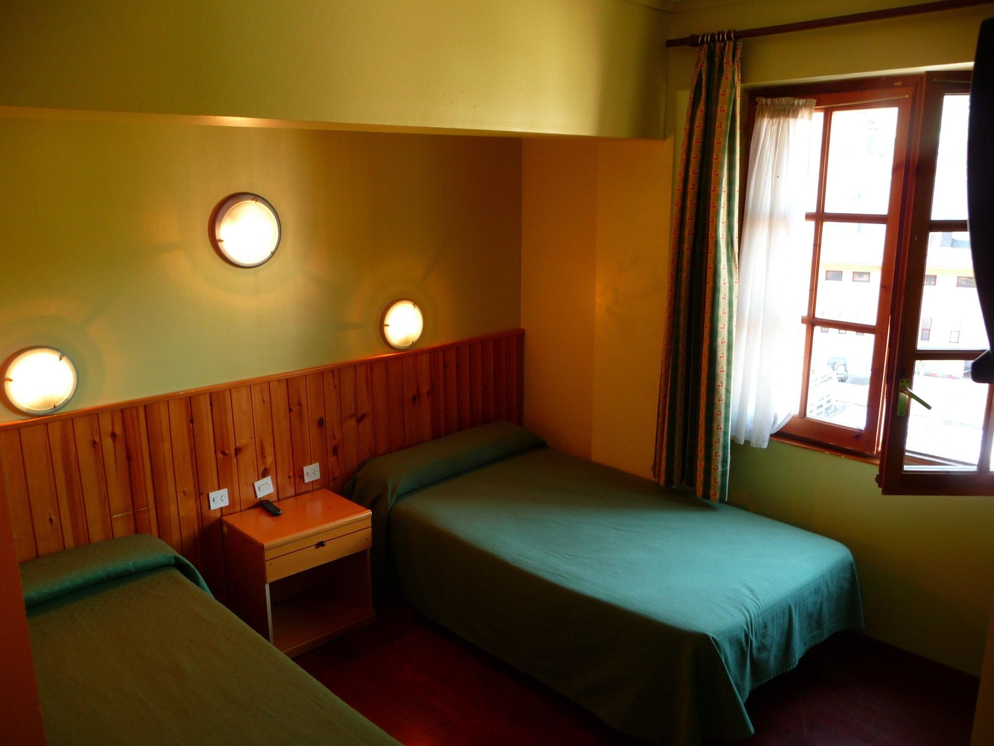 Hotel Hipic Вьелья Экстерьер фото