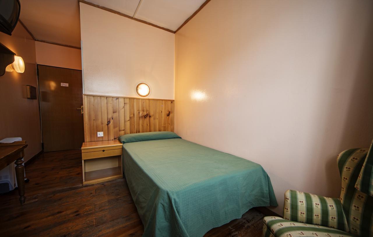 Hotel Hipic Вьелья Экстерьер фото